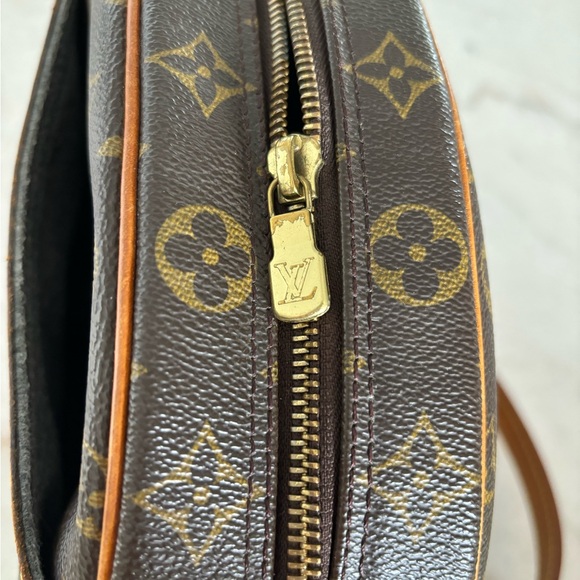 Louis Vuitton Bloise Monogram - Picture 8 of 15